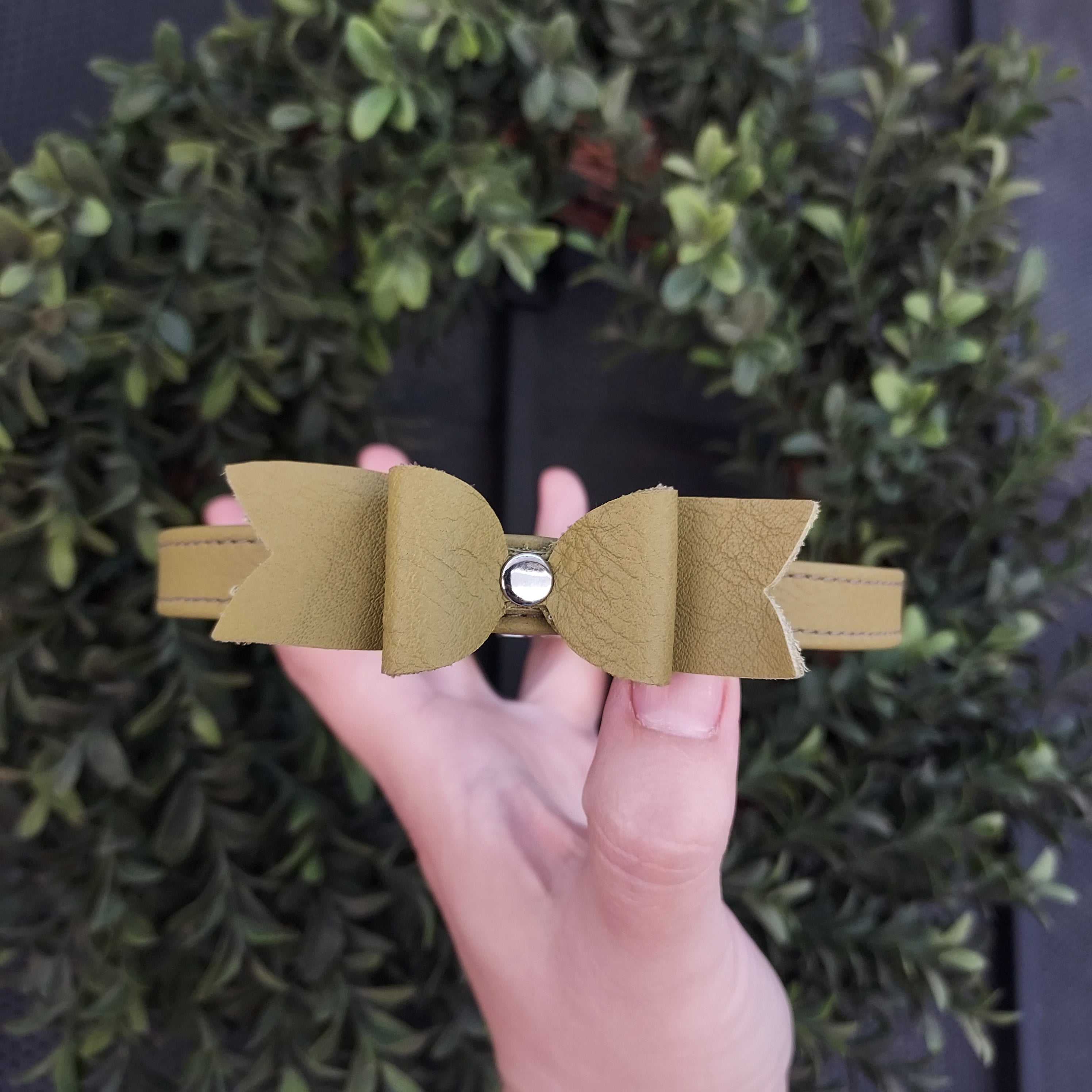 Sample Sale - Petite Collar with Bow - Olive Green & Silver 13-15" Sample Sale Restrained Grace