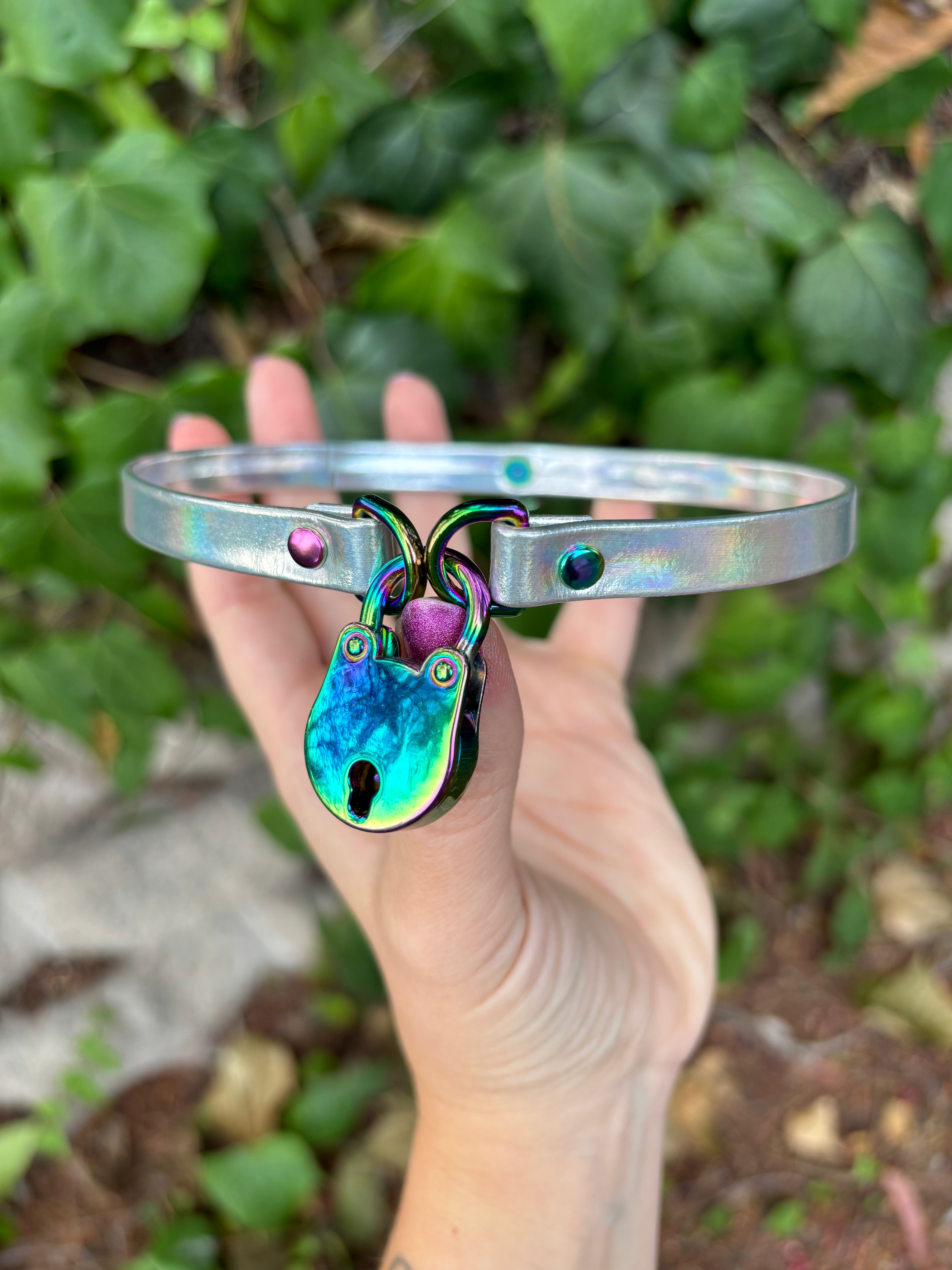 Sample Sale - Holo Silver and Iridescent Rainbow Locking Mini Collar - 14” Collar Restrained Grace