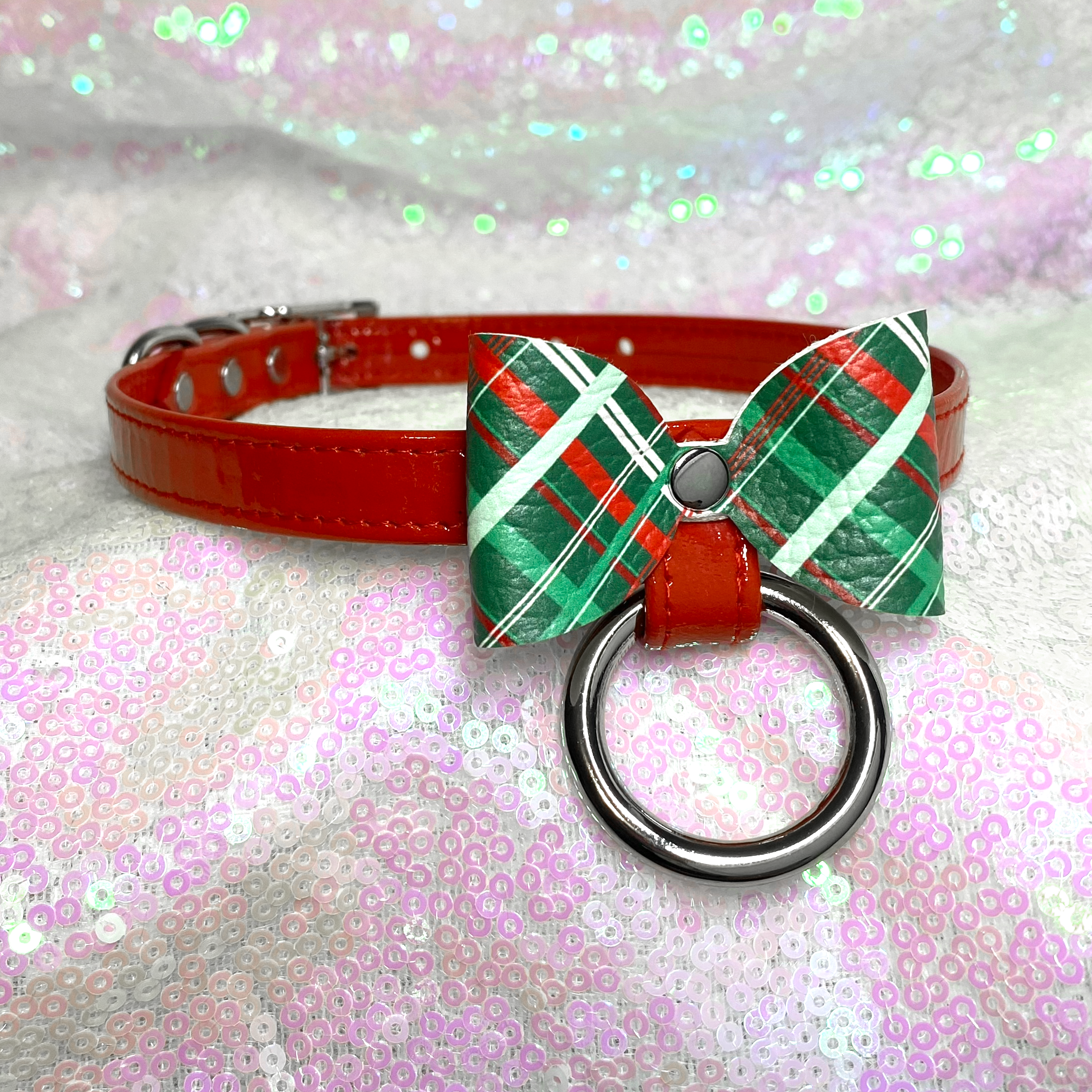 Red Patent Leather Christmas Bow Collar Collar Restrained Grace