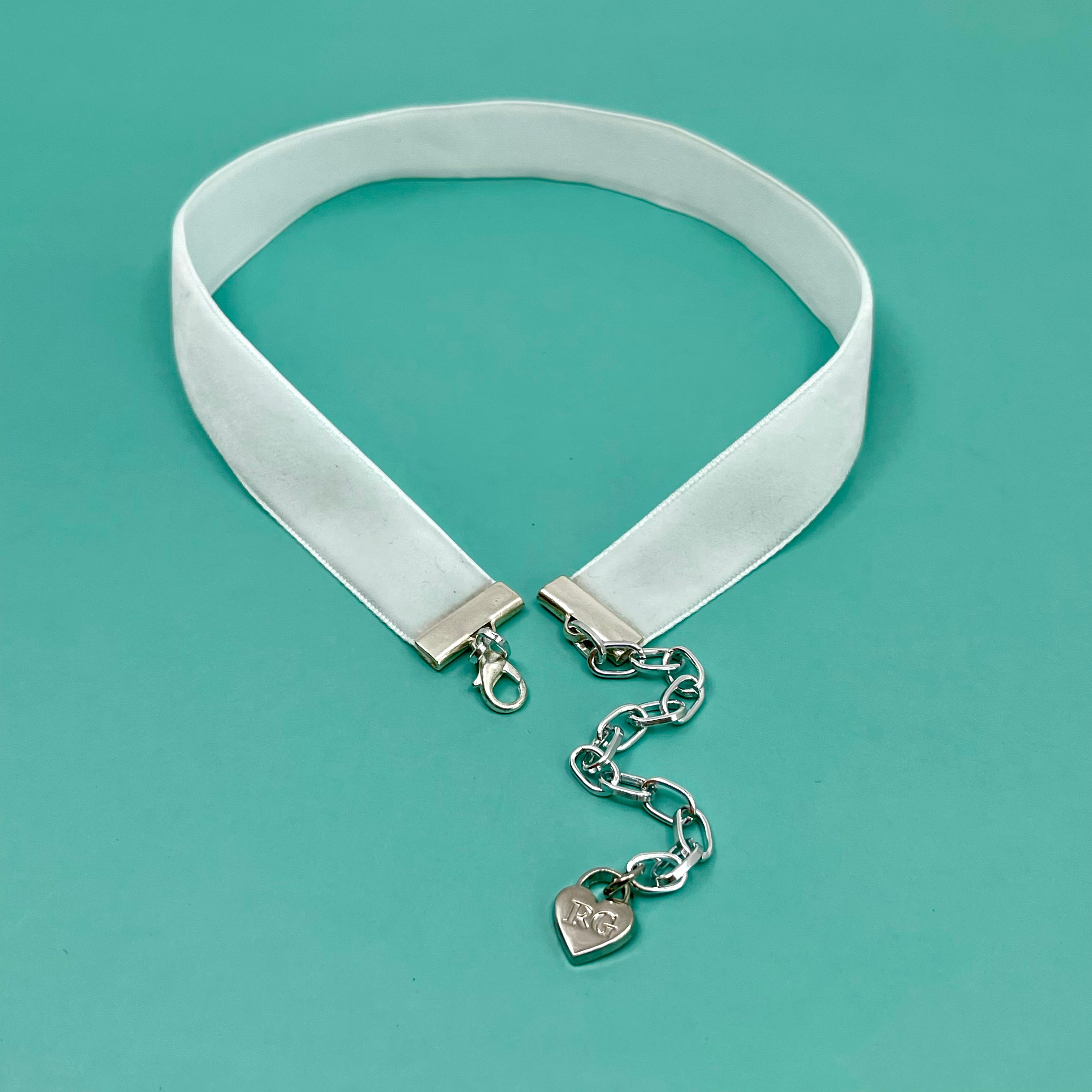White Velvet Choker