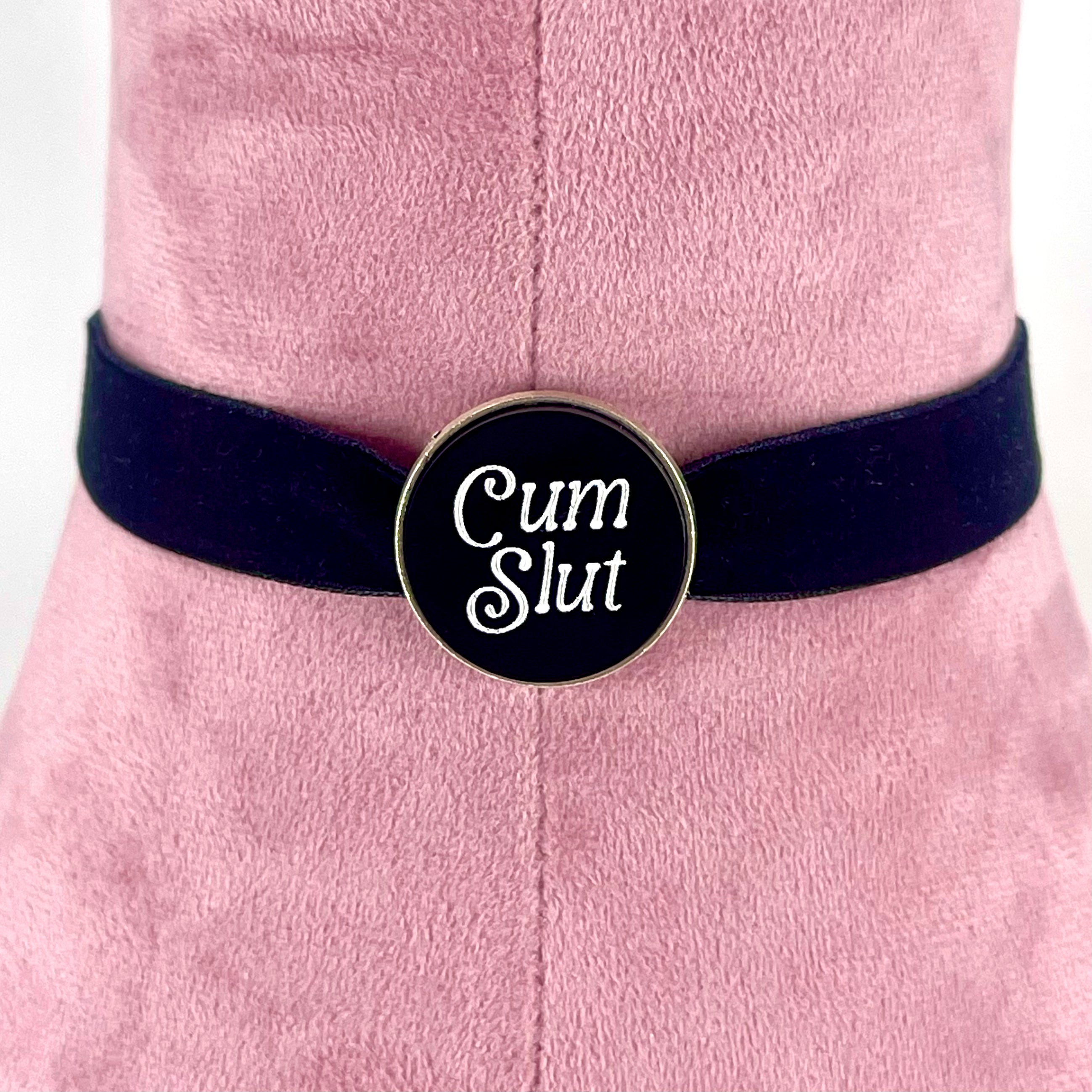 Custom Engraved Brooch Velvet Choker