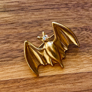 Luxe Bat Brooch Brooch Restrained Grace Gold