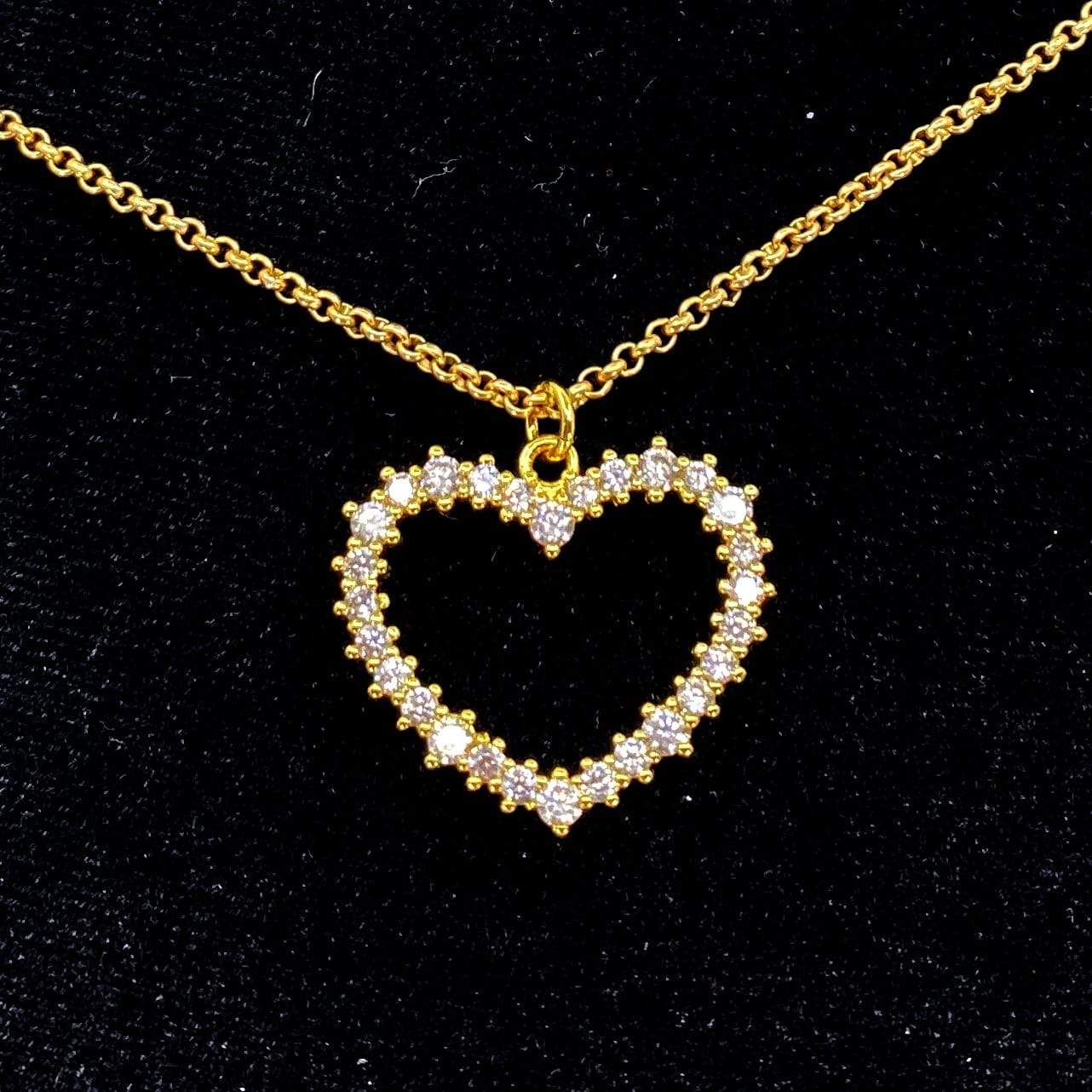 Pavé Heart Gold Filled Ultra Discreet Day Collar Day Collar Restrained Grace