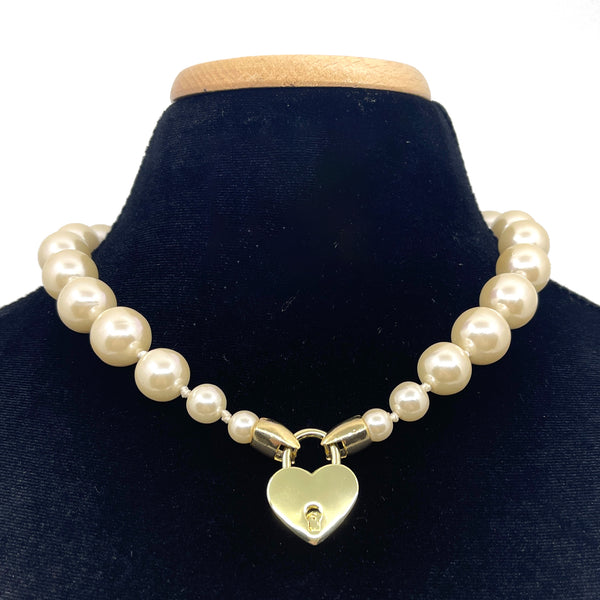 True Vintage Day Collar - 18"+ Large Cream 1970's Pearls -  #723-1 Day Collar Restrained Grace   