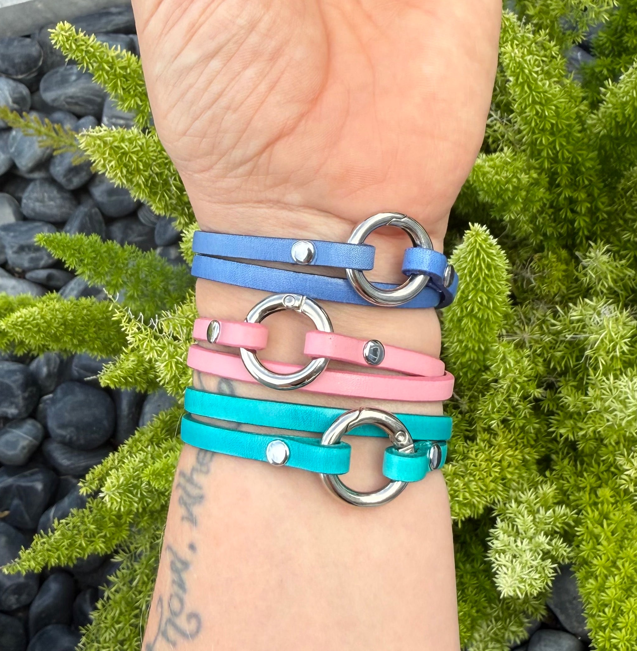 Discreet Convertible Collar and Wrap Bracelet In Silver Hardware