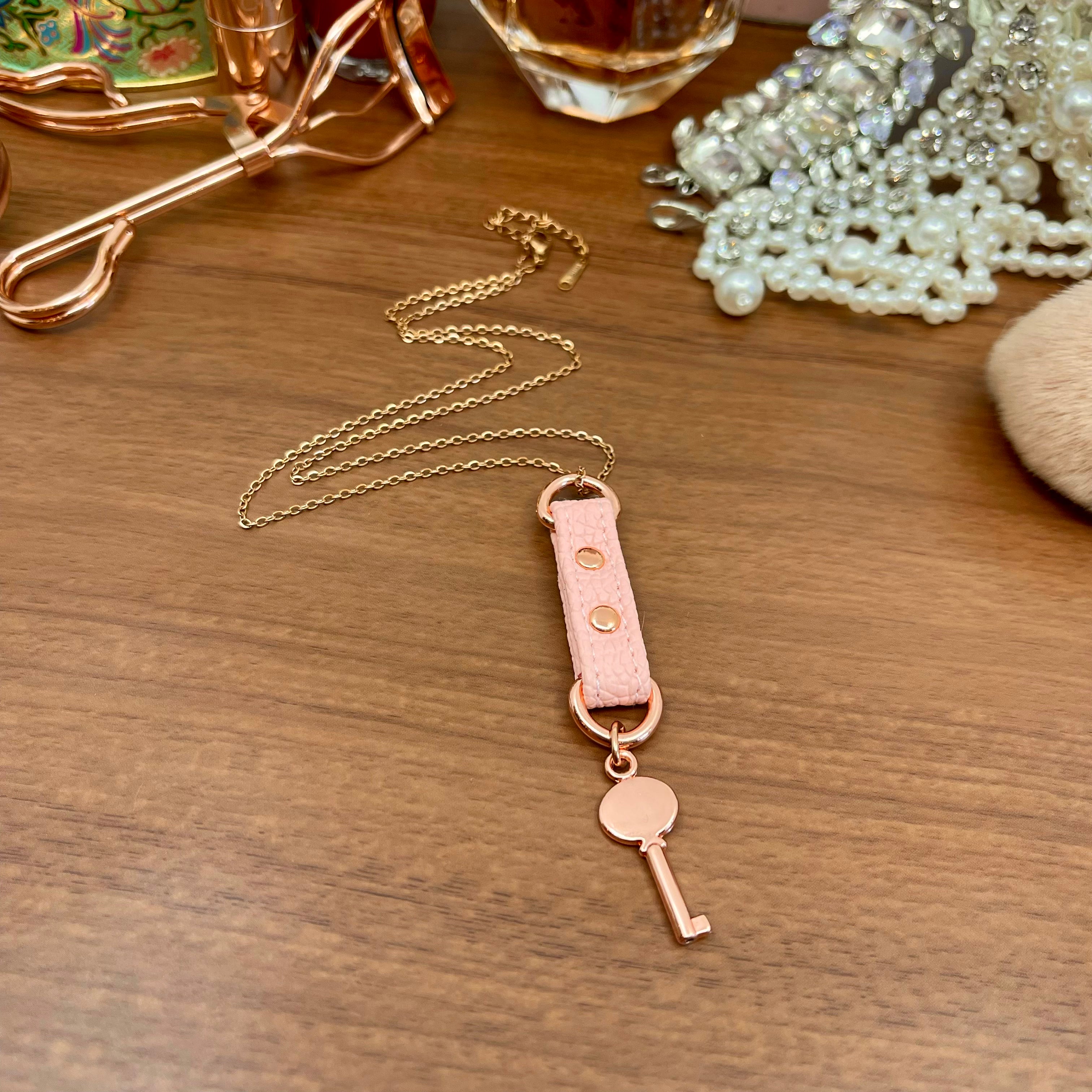 Peach Cutie BDSM Key Holder Necklace Necklace Restrained Grace