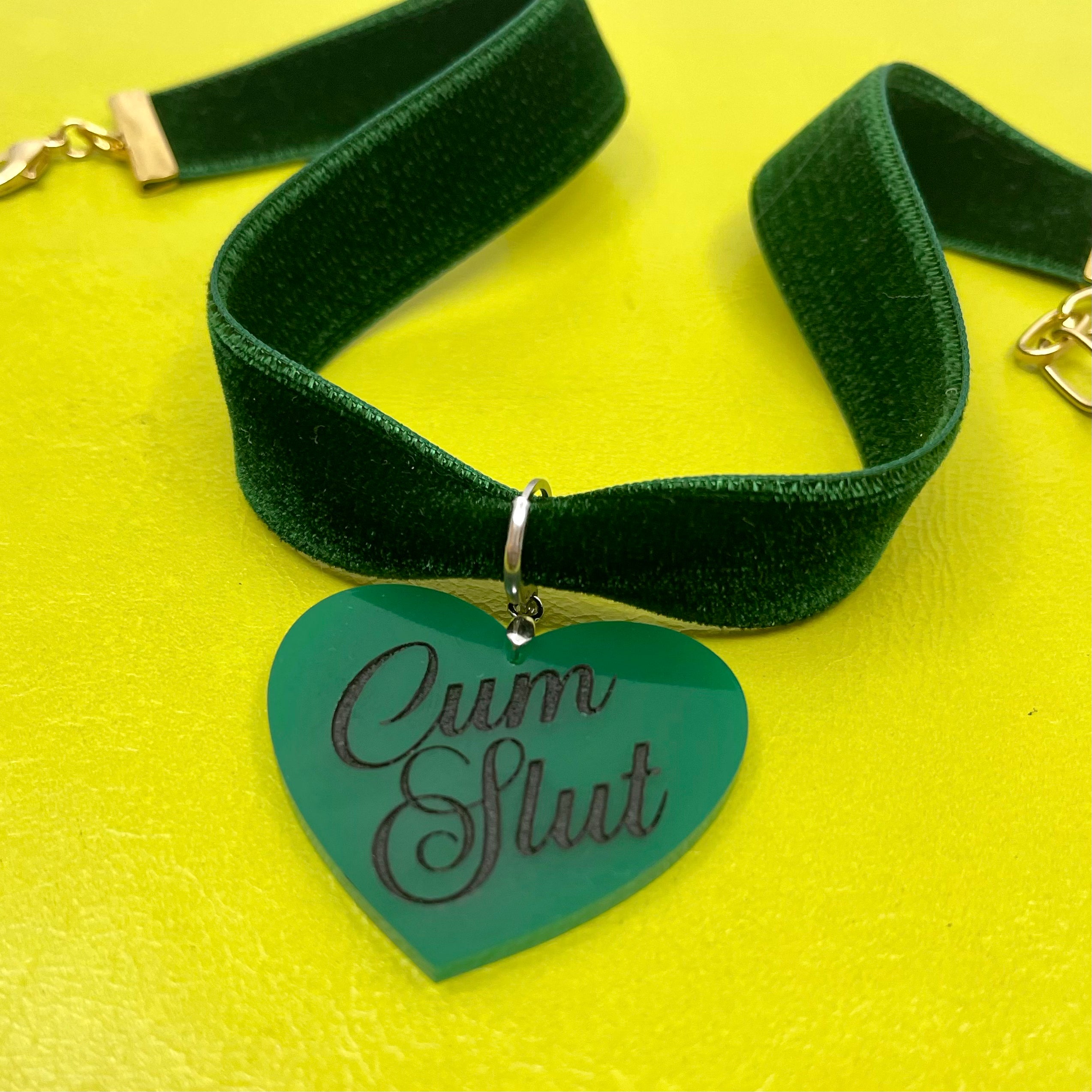Dark Green Velvet Choker Necklace Restrained Grace