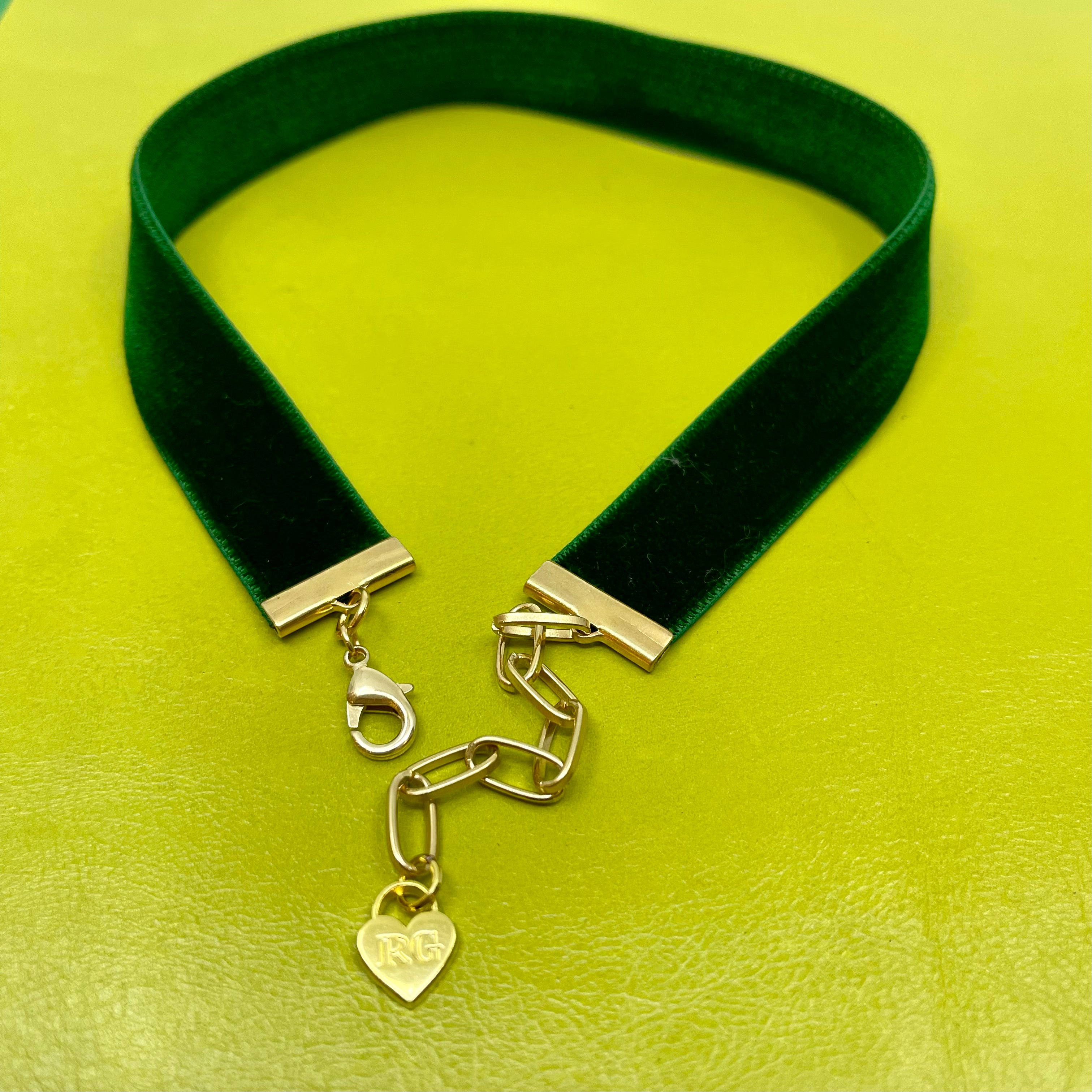 Dark Green Velvet Choker Necklace Restrained Grace