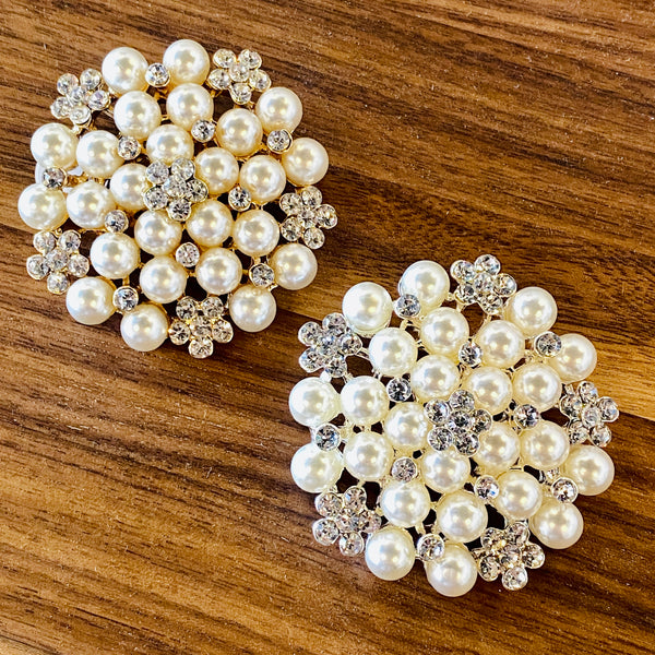 Rosette Brooch with Shell Pearls and Cubic Zirconia Brooch Restrained Grace   